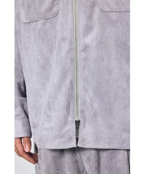 AZUL by moussy(アズールバイマウジー)の「【セットアップ対応】薄手フェイクスエードジップシャツ 秋服 冬服 長袖(シャツ/ブラウス・メンズ・グレー/ブラック/ダークブラウン・LARGE/MEDIUM)」の20枚目の写真