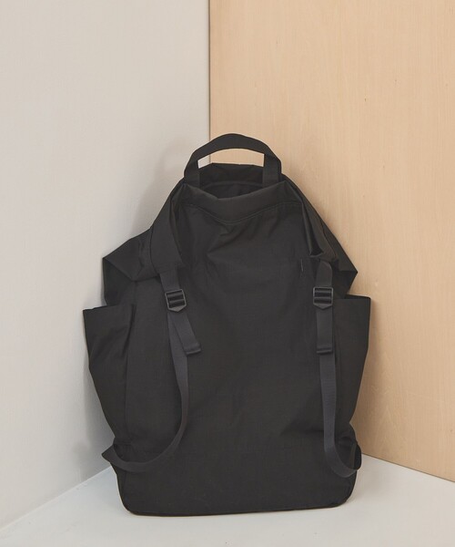 THE NORTH FACE PURPLE LABEL（ザ ノースフェイス パープルレーベル）の「【THE NORTH FACE PURPLE LABEL/ザ・ノース・フェイス パープルレーベル】Mountain Wind Backpack/マウンテン ウィンド バックパック/リュック/通勤/軽量（バックパック/リュック・レディース・セージグリーン/グレー/ブラック・FREE）」の4枚目の写真