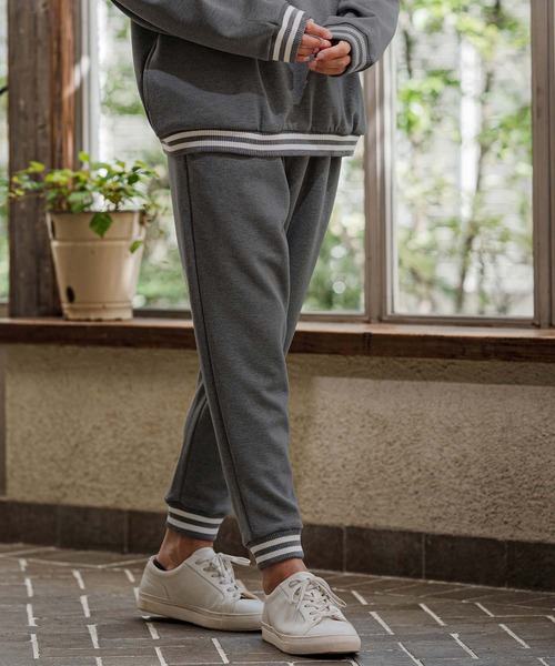 CAMBIO(カンビオ)の「mp15395- Double Knit Jogger Line Rib Pants ラインリブジョガーパンツ(CAM26AW-003)(その他パンツ・メンズ・ブラック/ネイビー/ミックスグレー・L/M/S)」の4枚目の写真