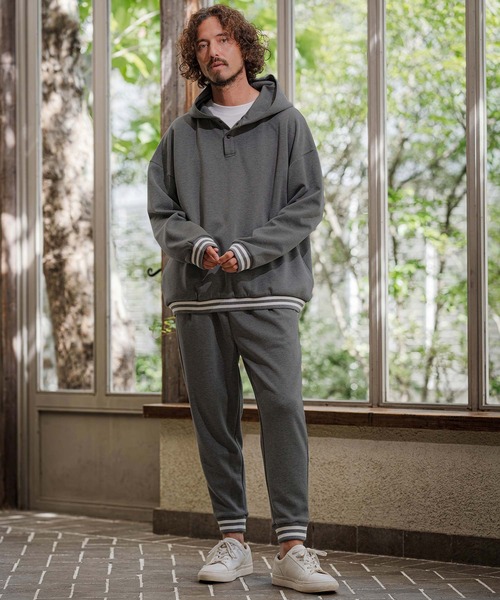 CAMBIO(カンビオ)の「mp15395- Double Knit Jogger Line Rib Pants ラインリブジョガーパンツ(CAM26AW-003)(その他パンツ・メンズ・ブラック/ネイビー/ミックスグレー・L/M/S)」の6枚目の写真