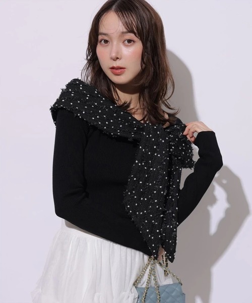 Mystrada(マイストラーダ)の「リボンドッキングオフショルニット(ニット/セーター・レディース・ホワイト/ブラック/ブラック系その他2・38)」の2枚目の写真