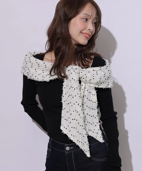 Mystrada(マイストラーダ)の「リボンドッキングオフショルニット(ニット/セーター・レディース・ホワイト/ブラック/ブラック系その他2・38)」の11枚目の写真