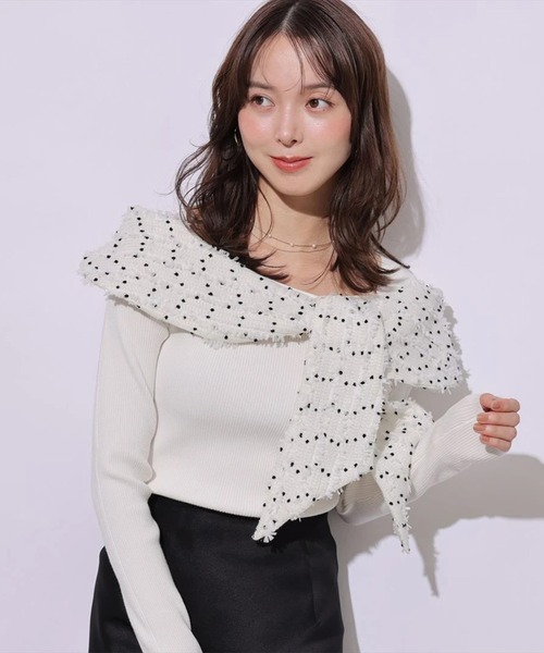 Mystrada(マイストラーダ)の「リボンドッキングオフショルニット(ニット/セーター・レディース・ホワイト/ブラック/ブラック系その他2・38)」の21枚目の写真