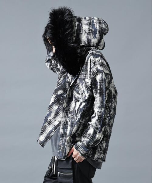 L.H.P(エルエイチピー)の「DankeSchon/ダンケシェーン/RHINESTONE FUR HOOD SHIRTS(Tシャツ/カットソー・メンズ・ブラック系その他・M)」の4枚目の写真