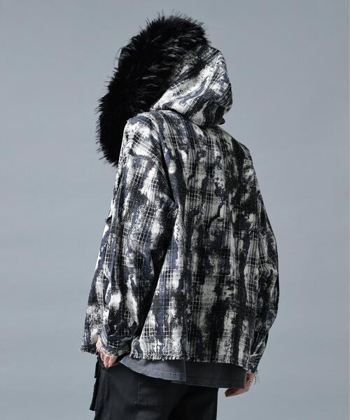 L.H.P(エルエイチピー)の「DankeSchon/ダンケシェーン/RHINESTONE FUR HOOD SHIRTS(Tシャツ/カットソー・メンズ・ブラック系その他・M)」の5枚目の写真
