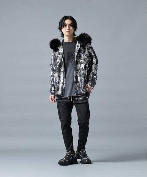 L.H.P(エルエイチピー)の「DankeSchon/ダンケシェーン/RHINESTONE FUR HOOD SHIRTS(Tシャツ/カットソー・メンズ・ブラック系その他・M)」の6枚目の写真