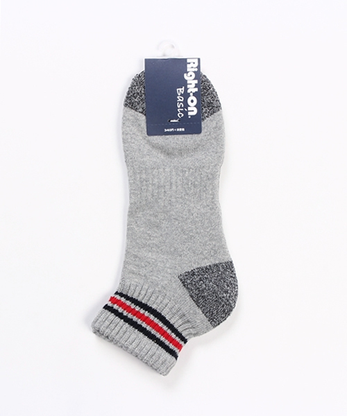 Right-on（ライトオン）の「【Right-on Basic】クォーター丈 パイルラインソックス（ソックス/靴下・メンズ・レッド系その他/その他8/ネイビー系/その他9/ブルー系その他/ホワイト×ネイビー/その他4・S26-28/25-27）」の4枚目の写真