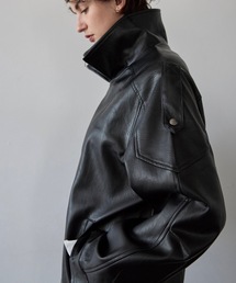 VION（ヴィオン）の「オーバーサイズスタンドカラーライダースジャケット / Oversized Stand Collar Riders Jacket（ライダースジャケット・レディース）」