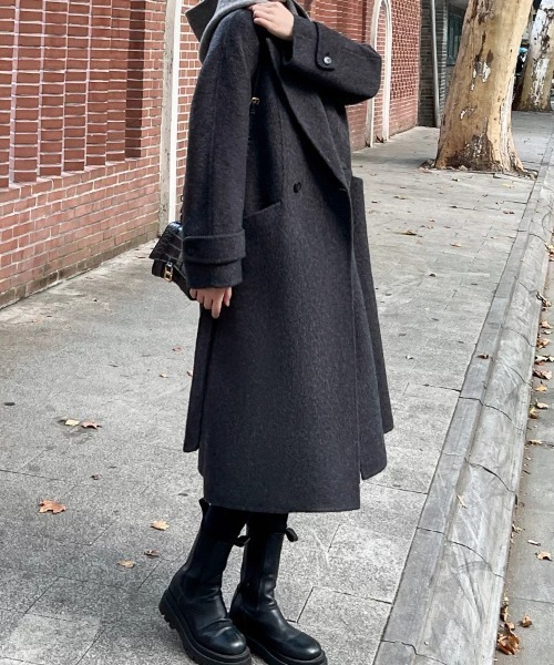 LUCPY(ラクピー)の「フード付き ダブルブレストロングコート(その他アウター・レディース・ダークグレー・X-LARGE/LARGE/MEDIUM/SMALL)」の3枚目の写真