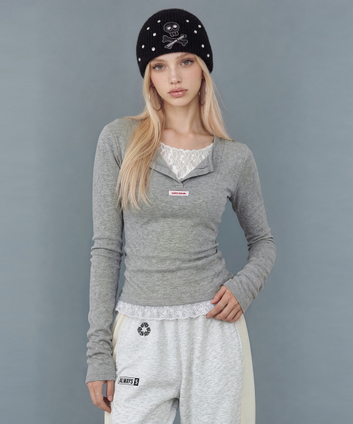 OOH-AHH(ウーアー)の「レースレイヤードTシャツ(グレー)(Tシャツ/カットソー・レディース・その他・FREE)」の1枚目の写真