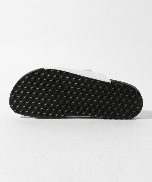 BEAMS LIGHTS Women's（ビームスライツ ウィメンズ）の「CALIDAD / 2STRAP サンダル（サンダル・レディース・ブラック/ホワイト・37/36/38/39）」の4枚目の写真