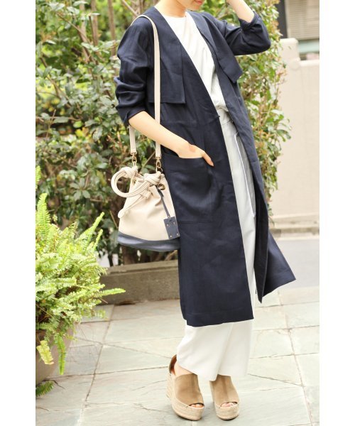 FIGARO Paris（フィガロパリ）の「アサレーヨンコーディガンジャケット◆（その他アウター・レディース・ホワイト/ネイビー・36/38）」の19枚目の写真