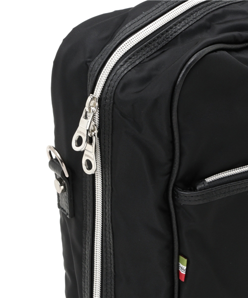 Orobianco（オロビアンコ）の「オロビアンコ　シングルファスナーブリーフ　Ａ４　/　90101（ビジネスバッグ・メンズ・レッド/ブラック/カーキ/グレー/ネイビー/ブルー・FREE）」の11枚目の写真