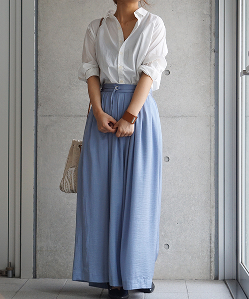 laboratory work（ラボラトリーワーク）の「ベルト付サテンギャザーガウチョパンツ（その他パンツ・レディース・ブラック/ブルー/バーガンディー・MEDIUM）」の20枚目の写真