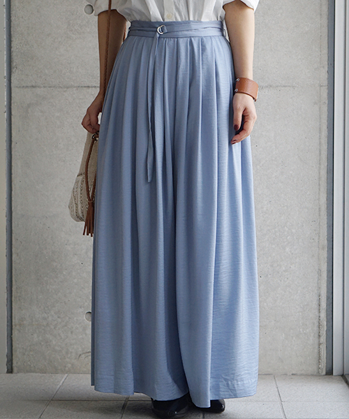 laboratory work（ラボラトリーワーク）の「ベルト付サテンギャザーガウチョパンツ（その他パンツ・レディース・ブラック/ブルー/バーガンディー・MEDIUM）」の22枚目の写真