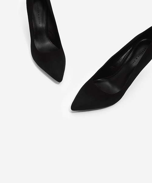 CHARLES & KEITH(チャールズ & キース)の「ベーシックウェッジパンプス / BASIC WEDGE PUMPS(パンプス・レディース・ブラック/クリーム・24cm/23.5cm/22.5cm/24.5cm/23cm)」の13枚目の写真