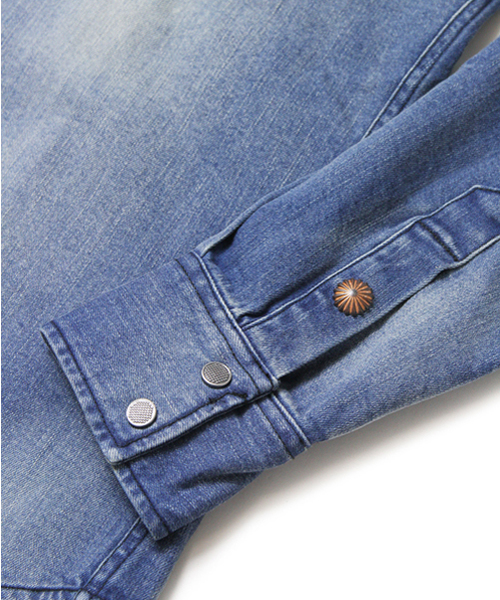 JACKROSE（ジャックローズ）の「コンチョボタンストレッチデニムシャツ（シャツ/ブラウス・メンズ・インディゴブルー・L/XL/M）」の3枚目の写真