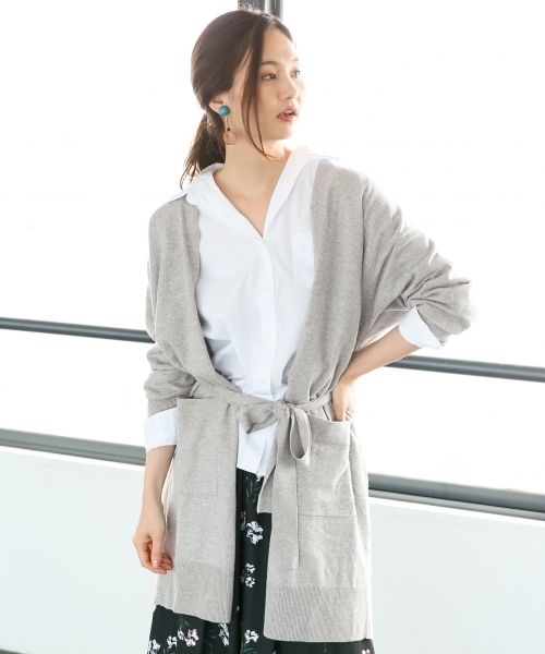 GLOBAL WORK(グローバルワーク)の「14ゲージコットンカシミヤロングカーディガン長袖/762714(カーディガン/ボレロ・レディース・ネイビー/ベージュ系その他/レッド/ライトグレー/パープル・MEDIUM/LARGE)」の2枚目の写真