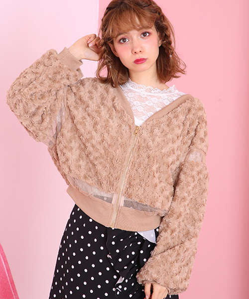 one after another NICE CLAUP（ワンアフターアナザーナイスクラップ）の「【WEB限定】くるくるファーブルゾン（ブルゾン・レディース・グレー/ベージュ/ピンク・FREE）」の2枚目の写真