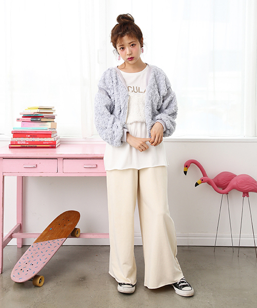 one after another NICE CLAUP（ワンアフターアナザーナイスクラップ）の「【WEB限定】くるくるファーブルゾン（ブルゾン・レディース・グレー/ベージュ/ピンク・FREE）」の10枚目の写真