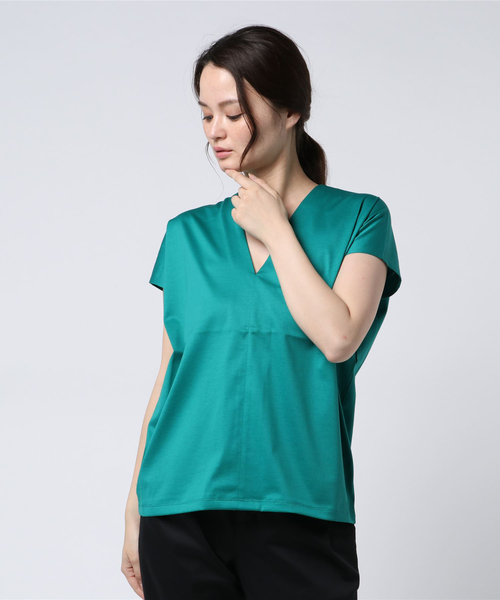 RIVE DROITE（リヴドロワ）の「ニュアンスVネックカットソー（Tシャツ/カットソー・レディース・ベージュ/ブラック/グリーン・FREE）」の3枚目の写真