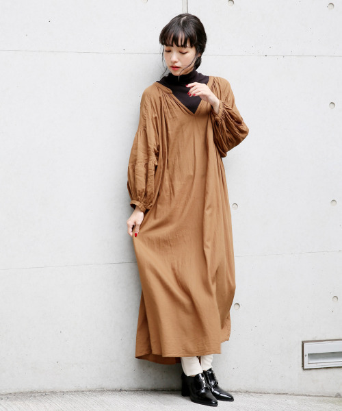 LOWRYS FARM（ローリーズファーム）の「コットンレースアップワンピ　803021（ワンピース・レディース・オフホワイト/ブラック/グリーン/ブラウン・FREE）」の3枚目の写真