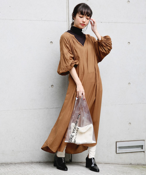 LOWRYS FARM（ローリーズファーム）の「コットンレースアップワンピ　803021（ワンピース・レディース・オフホワイト/ブラック/グリーン/ブラウン・FREE）」の21枚目の写真