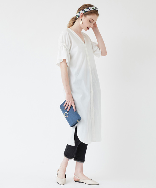 titivate（ティティベイト）の「ﾊﾞｯｸﾂｲｽﾄVﾈｯｸﾛﾝｸﾞﾜﾝﾋﾟｰｽ（ワンピース・レディース・オフホワイト/ブラック/カーキ/サックスブルー・M）」の2枚目の写真