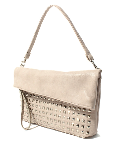 Another Edition（アナザーエディション）の「AE Studs CLT（クラッチバッグ・レディース・ブラック/ベージュ・フリー）」の4枚目の写真