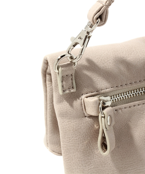 Another Edition（アナザーエディション）の「AE Studs CLT（クラッチバッグ・レディース・ブラック/ベージュ・フリー）」の6枚目の写真