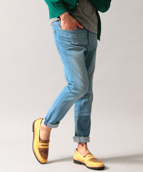 BEAUTY&YOUTH UNITED ARROWS（ビューティーアンドユースユナイテッドアローズ）の「by ∴ シェービング デニム スキニー テーパードパンツ◆（デニムパンツ・メンズ・グレー/コバルトブルー・SMALL/MEDIUM/LARGE/X-LARGE）」の3枚目の写真