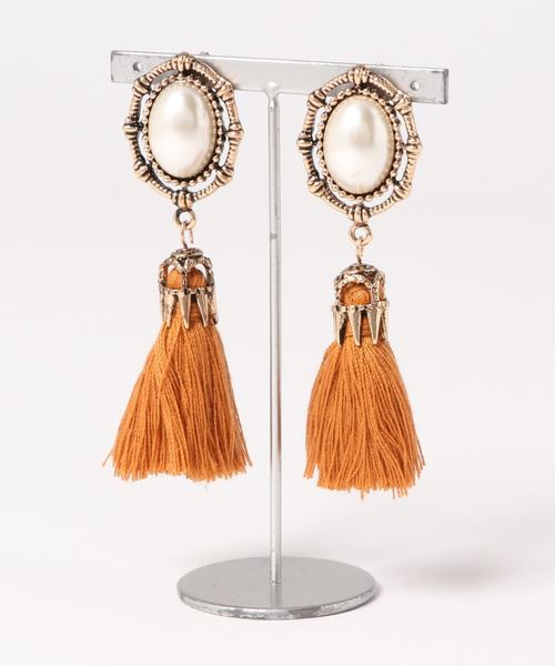 apres jour(アプレジュール)の「【apres jour×ARIAZ】ヴィンテージタッセルパールピアス(ピアス(両耳用)・レディース・ホワイト/ブラック/オレンジ/ライトグレー/グリーン・FREE)」の11枚目の写真