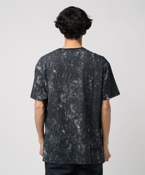 Hurley (ハーレー)の「M DF HARVEY CASBAH SS / ハーレー プリントTシャツ ユニセックス(Tシャツ/カットソー・メンズ・ブラック/ピンク・SMALL/MEDIUM/LARGE)」の4枚目の写真