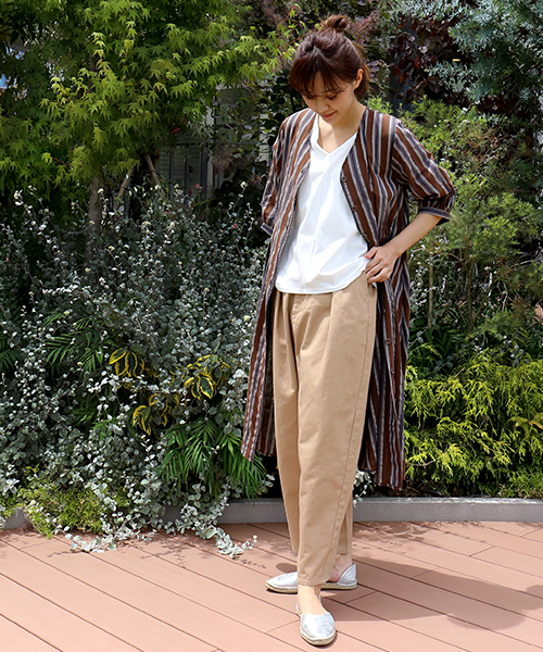 CHARM BERRY TIC（チャームベリーチック）の「バナナパンツ（チノパンツ・レディース・オフホワイト/ベージュ/カーキ・M）」の13枚目の写真