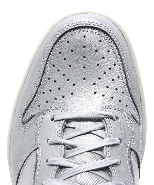 And A（アンドエー）の「NIKE DUNK Wolf Silver（スニーカー・レディース・シルバー・24.5cm/23.5cm）」の5枚目の写真
