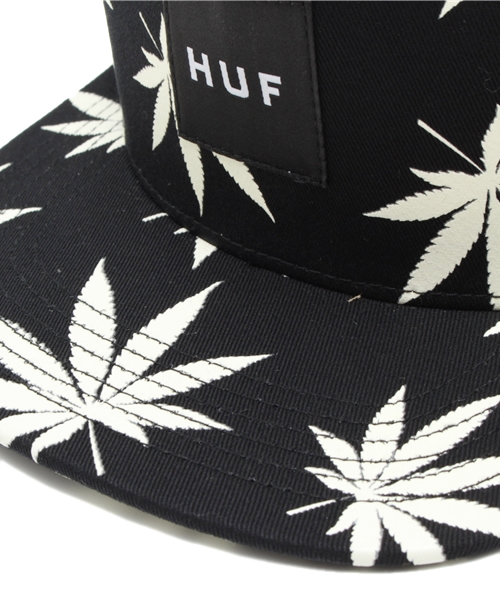 BEAMS（ビームス）の「HUF / GLOW IN THE DARK PLANTLIFE SNAPBACK（キャップ・メンズ・ブラック・ONE SIZE）」の7枚目の写真
