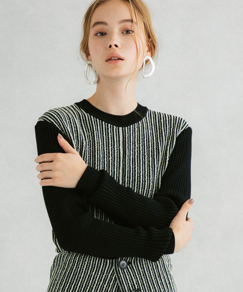 UNITED TOKYO（ユナイテッドトウキョウ）の「ストライプジャガードニット（ニット/セーター・レディース・ブラック/ベージュ/レッド・1）」の15枚目の写真
