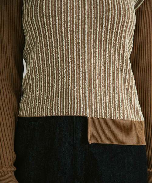 UNITED TOKYO（ユナイテッドトウキョウ）の「ストライプジャガードニット（ニット/セーター・レディース・ブラック/ベージュ/レッド・1）」の5枚目の写真