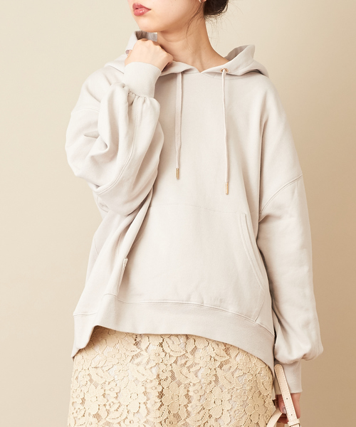 natural couture（ナチュラルクチュール）の「裏毛ゆったりパーカー（スウェット・レディース・ブラック/ベージュ/ブラウン/ボルドー/ラベンダー/グレイッシュベージュ・FREE）」の5枚目の写真