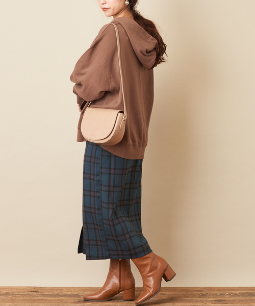 natural couture（ナチュラルクチュール）の「裏毛ゆったりパーカー（スウェット・レディース・ブラック/ベージュ/ブラウン/ボルドー/ラベンダー/グレイッシュベージュ・FREE）」の10枚目の写真