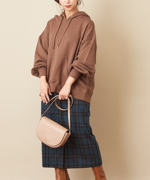 natural couture（ナチュラルクチュール）の「裏毛ゆったりパーカー（スウェット・レディース・ブラック/ベージュ/ブラウン/ボルドー/ラベンダー/グレイッシュベージュ・FREE）」の11枚目の写真