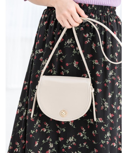 fifth(フィフス)の「ハーフムーンカラーショルダーバッグ(ショルダーバッグ・レディース・ベージュ/ピンク・FREE)」の2枚目の写真