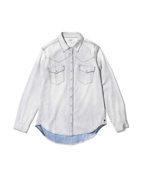 One Tea spoon(ワンティースプーン)の「ONETEASPOON × JACK & MARIE DENIM SHIRT (ワンティースプーン ジャックアンドマリー デニムシャツ)(シャツ/ブラウス・レディース・ライトブルー・FREE)」の1枚目の写真