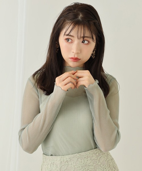 one after another NICE CLAUP（ワンアフターアナザーナイスクラップ）の「プリーツ透けトップス（Tシャツ/カットソー・レディース・グレー/アイボリー/ベージュ・FREE）」の15枚目の写真
