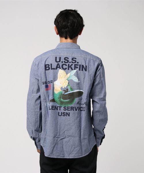 And A（アンドエー）の「AVIREX アヴィレックス TB L/S PINUP CHAMBRAY SH  ピンナップガール シャツ 長袖シャツ 6105096（シャツ/ブラウス・メンズ・ホワイト/インディゴブルー・LARGE/X-LARGE/XX-LARGE/MEDIUM）」の6枚目の写真