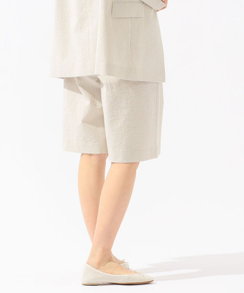 SHIPS(シップス)の「PrimaryNavyLabel:サッカーストライプハーフパンツ(その他パンツ・レディース・ベージュ・38/36)」の14枚目の写真
