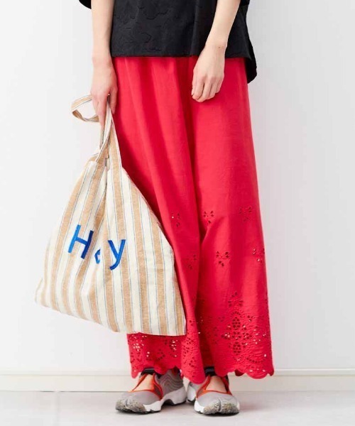 Live in comfort（リブインコンフォート）の「リブ　イン　コンフォート　はまじとコラボ　足もとが華やぐ　豪華なレースガウチョパンツ（その他パンツ・レディース・ホワイト/ブラック/モカ/カーキ/ピンク/グリーン・SMALL/MEDIUM/LARGE/X-LARGE/XX-LARGE/XXX-LARGE）」の6枚目の写真