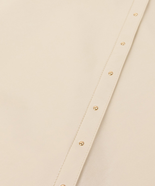 RANDA（ランダ）の「フェイクレザーキャミワンピース（ワンピース・レディース・ブラウン/グリーン/クリーム/ベージュ・1/0）」の20枚目の写真