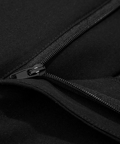 Fano Studios(ファノ ストゥディオズ)の「【Fano Studios】ストレートシルエット 裾スリット タックスラックス FQ20K006(スラックス・レディース・ブラック・S/L/M)」の13枚目の写真