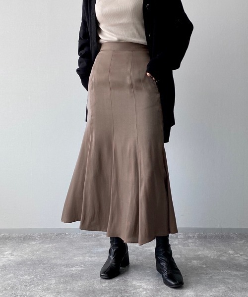 PAGEBOY（ページボーイ）の「シャイニーツイルマーメイドスカート（スカート・レディース・モカ/イエロー系その他/ブラック・FREE）」の6枚目の写真